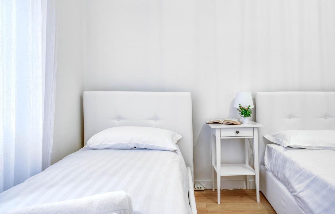 Apartmán Joivy Warm And Inviting Flat With Balcony Milán Exteriér fotografie